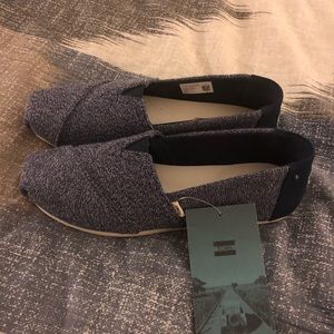 Toms slip on, brand new!